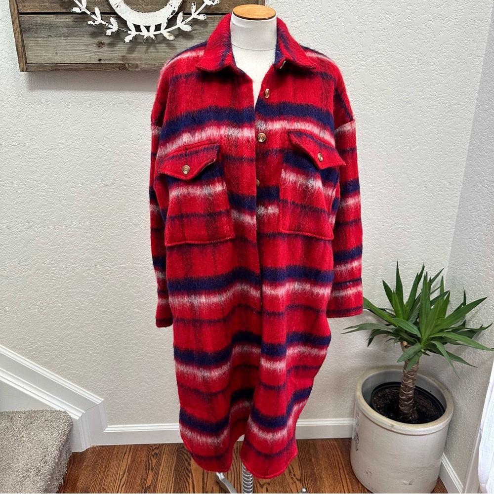 Vici Breezy Septembers redโ striped fuzzy long shacket jacket ladies S/M NWOT